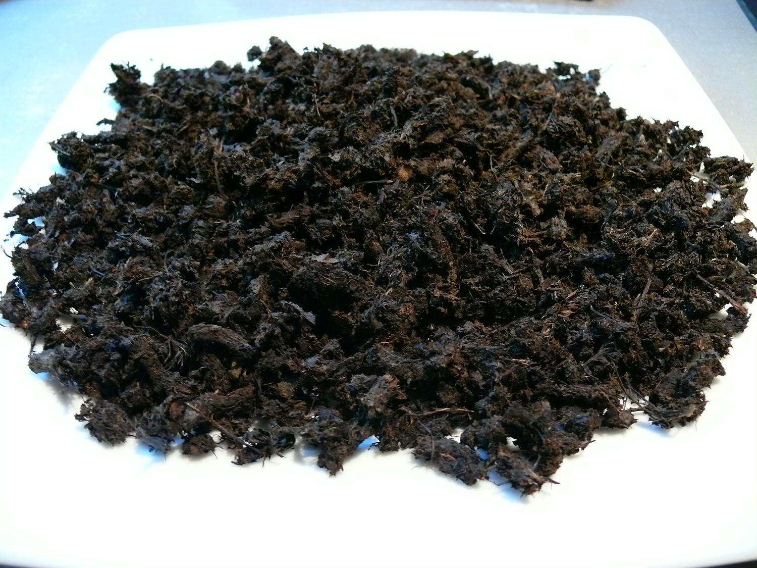 Метод закаливания листьев для чая при подготовке к ферментации