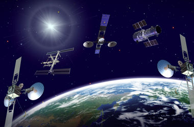 На орбите могут взорваться семь военных спутников США