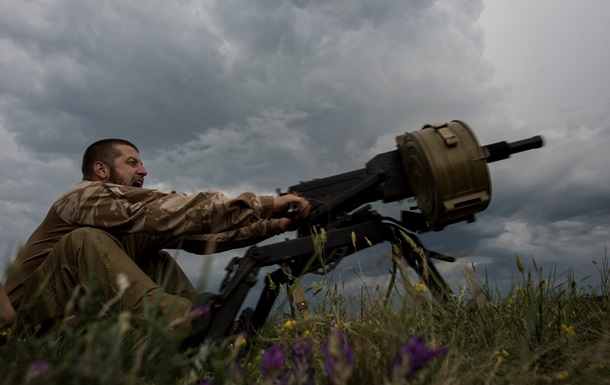 За день сепаратисты более 70 раз обстреляли украинских военных - штаб АТО
