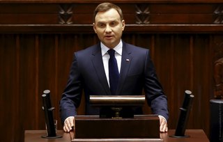 Президент Польши предложил подключить Варшаву к переговорам по Донбассу