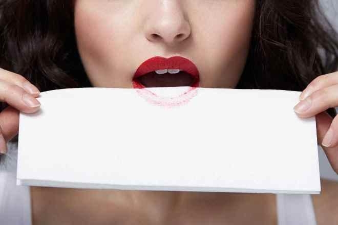 Что нужно знать о жидкой губной помаде: 10 удивительных фактов (ФОТО)