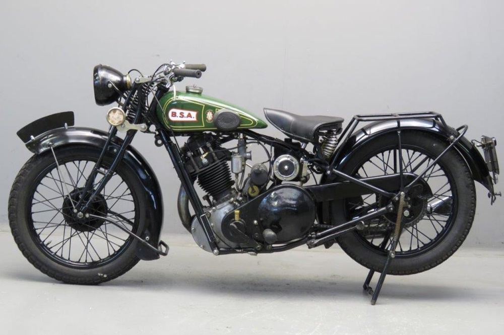 Старинный мотоцикл BSA S28 1928